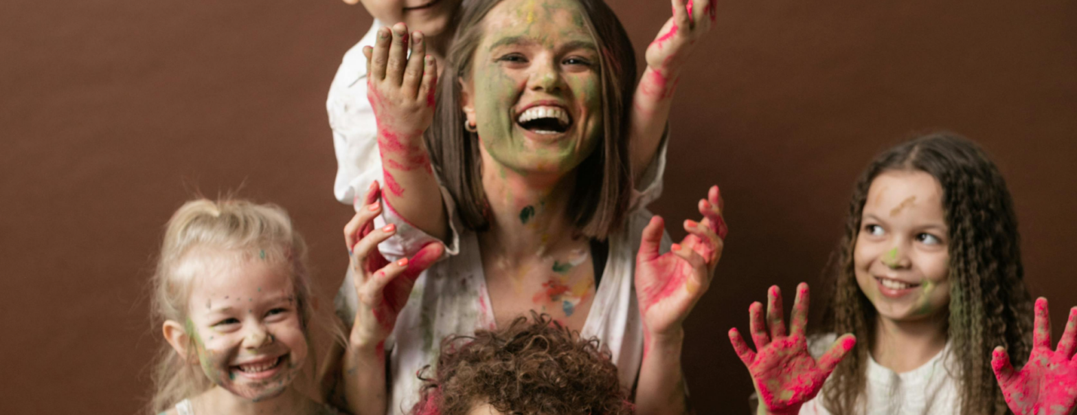 holi